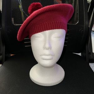 Pom Pom hat
